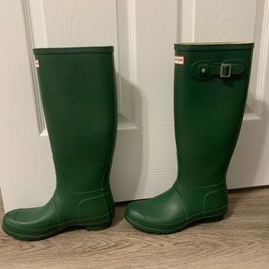 Hunter Boots. Size 8. Hunter Green.